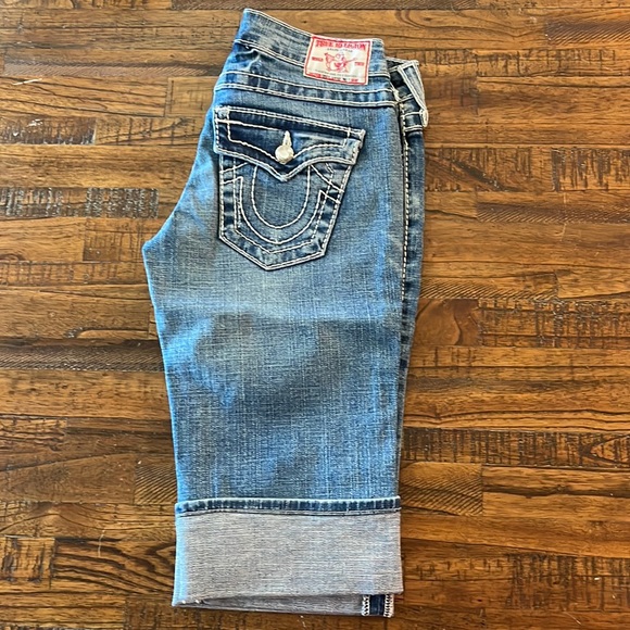 True Religion Capris Jeans - Picture 1 of 4
